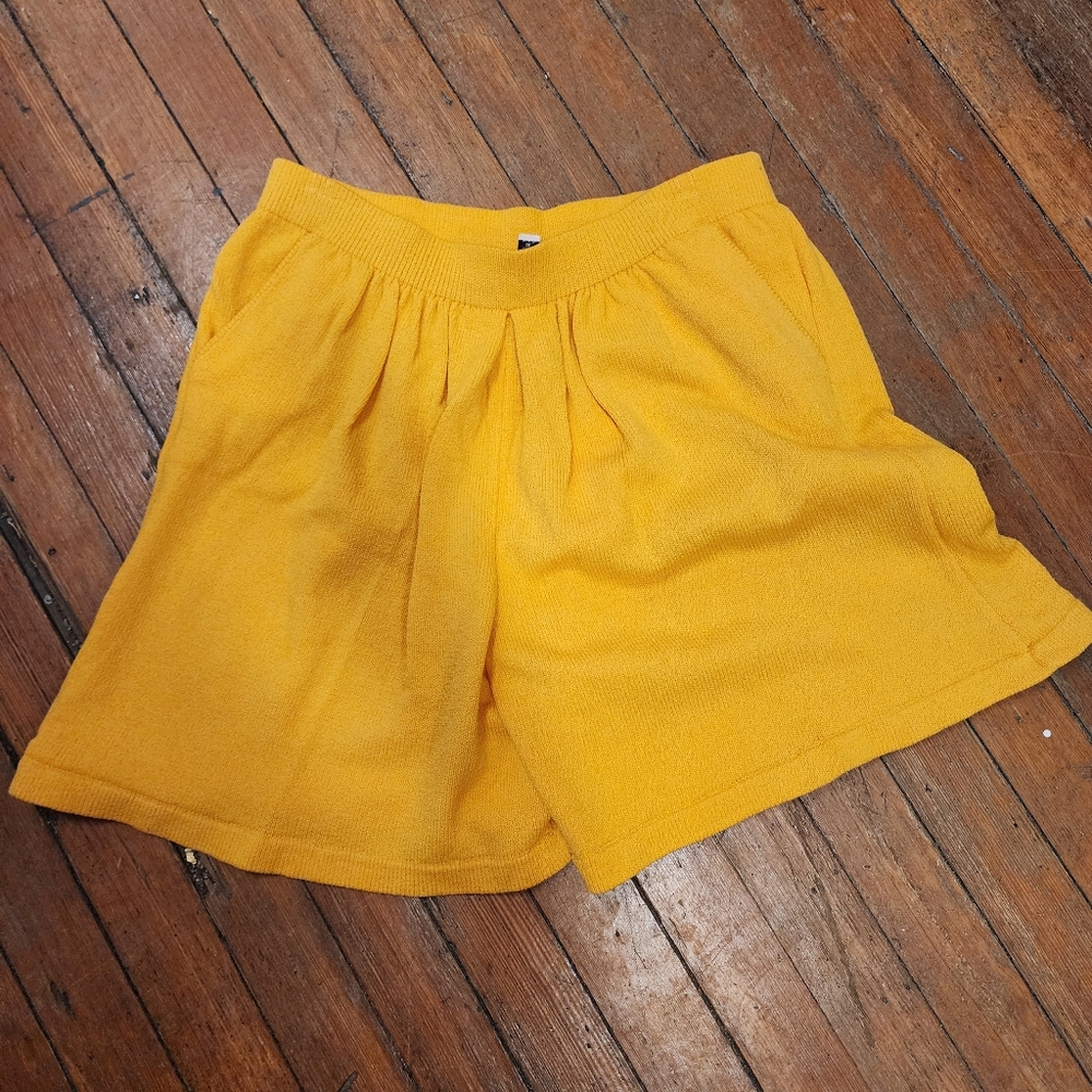 St. John sportswear by Marie Gray